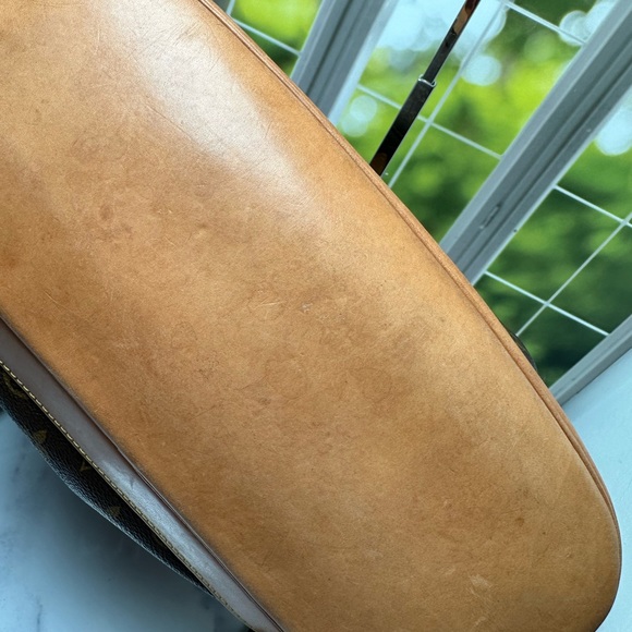 LOUIS VUITTON MONTSOURIS GM BACKPACK. AUTHENTIC - Picture 11 of 12